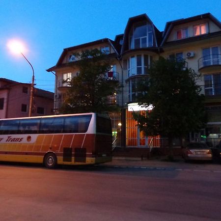 Hotel Cygnus Tulcea Exterior foto
