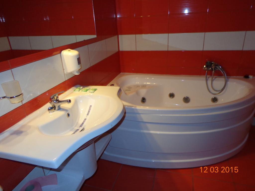 Hotel Cygnus Tulcea Habitación foto